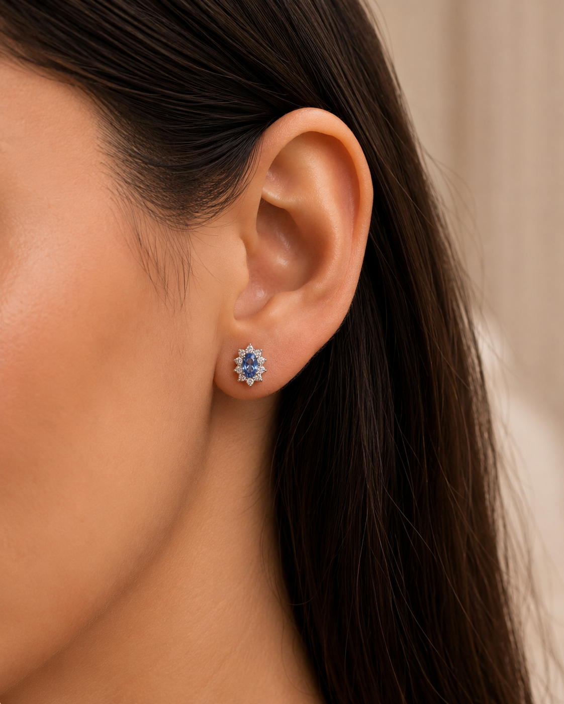 Aretes Zafiros Lady Di – Zafiros Azules Naturales con Diamantes en Oro Blanco 18k