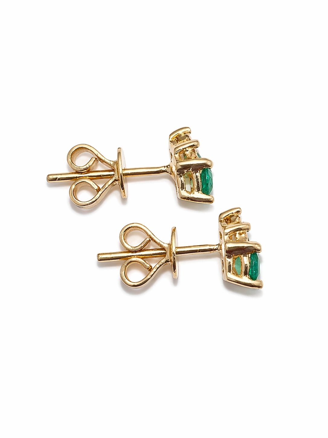 Aretes Muzo Real – Esmeraldas Colombianas con Triángulo de Diamantes en Oro Amarillo 18k
