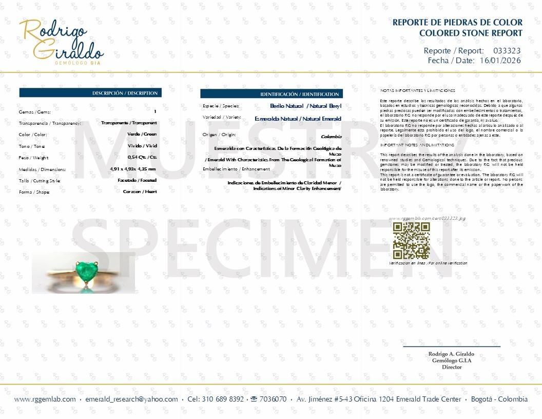 Anillo Corazón Munay – Esmeralda Colombiana Natural Talla Corazón en Oro Amarillo 18k