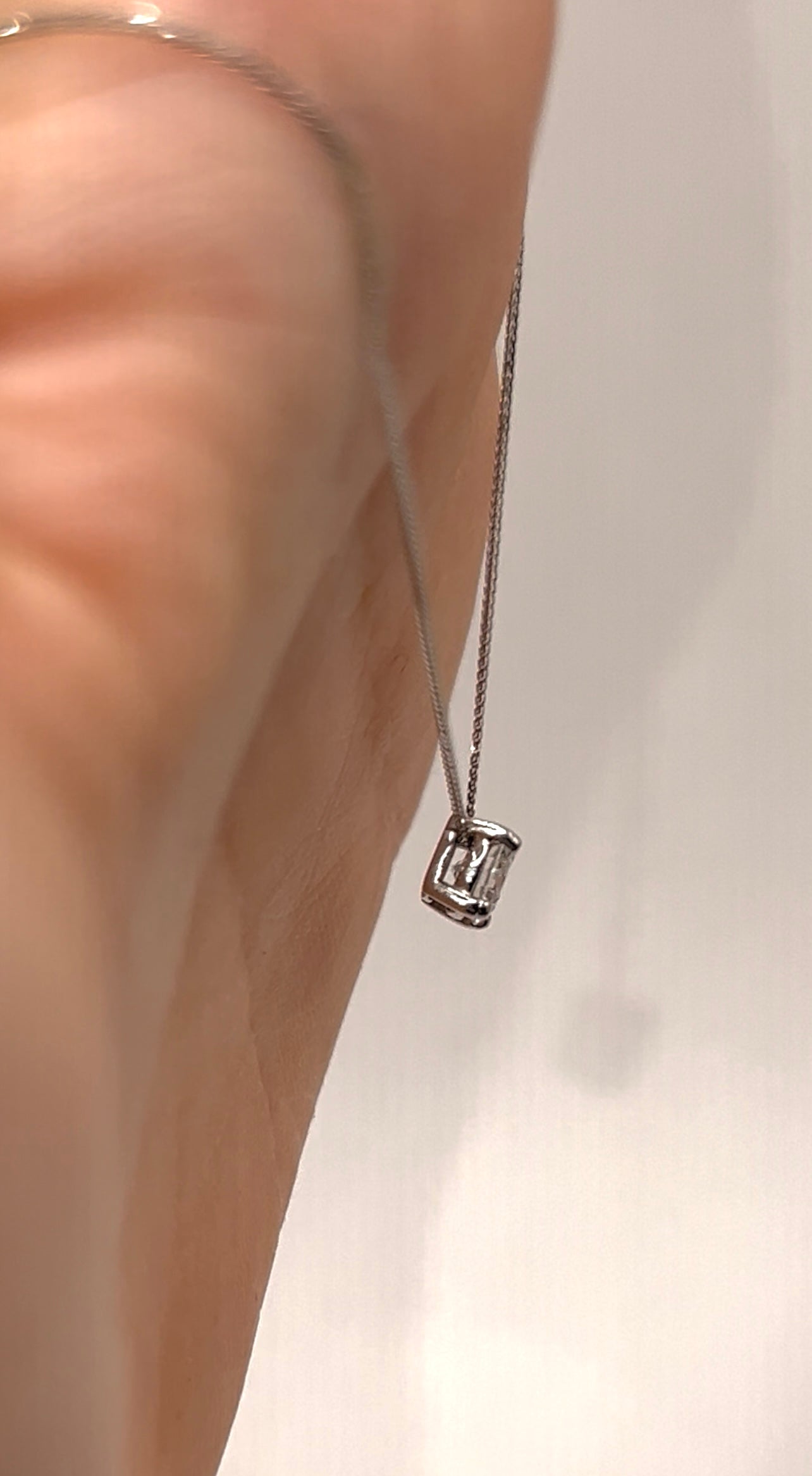 Dije punto de luz - Diamante Natural GIA 0.33 ct - color F - VVS2- corte triple excelente (3EX)