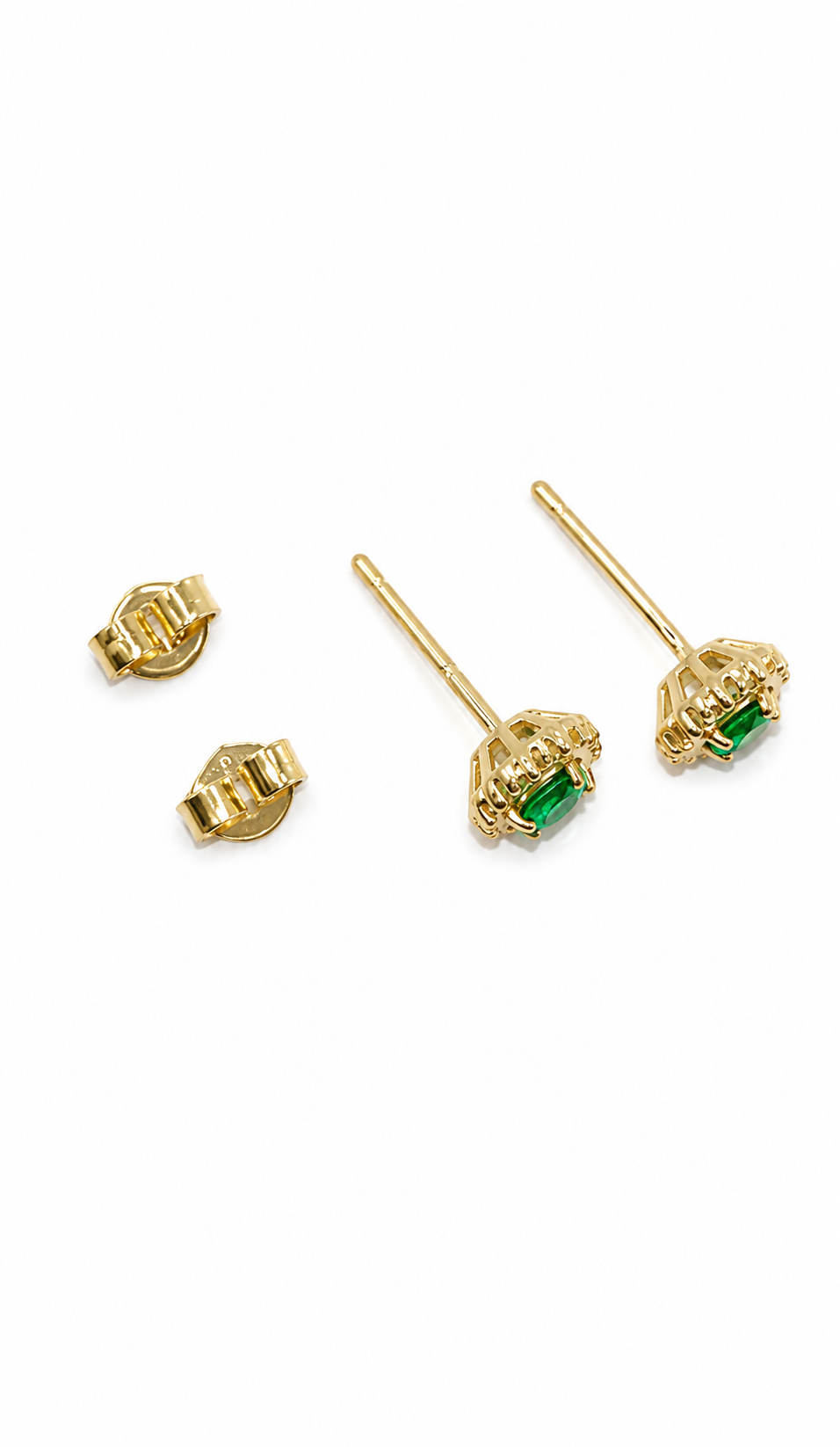 Studs Esmeralda redonda Muzo de 4 mm con halo de diamantes naturales en oro amarillo 18k