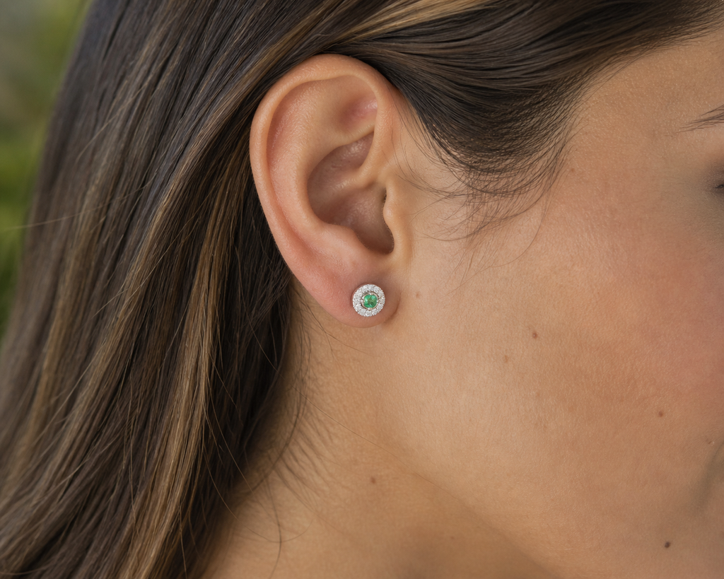 Aretes Esmeralda Muzo con Halo de Diamantes – Esmeraldas Colombianas Naturales en Oro 18k